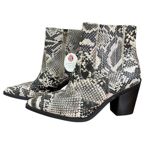 NEW Blondo Waterproof Snakeskin Ankle Boots Side Zip Natural Rubber Women's - Picture 1 of 10